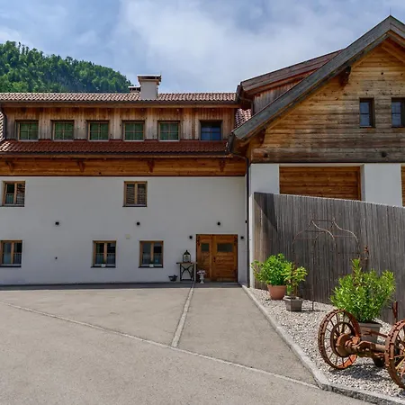 Kratgut Apartment