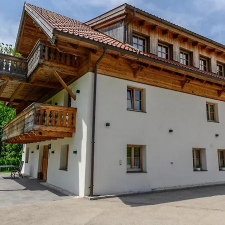 Kratgut Apartment *